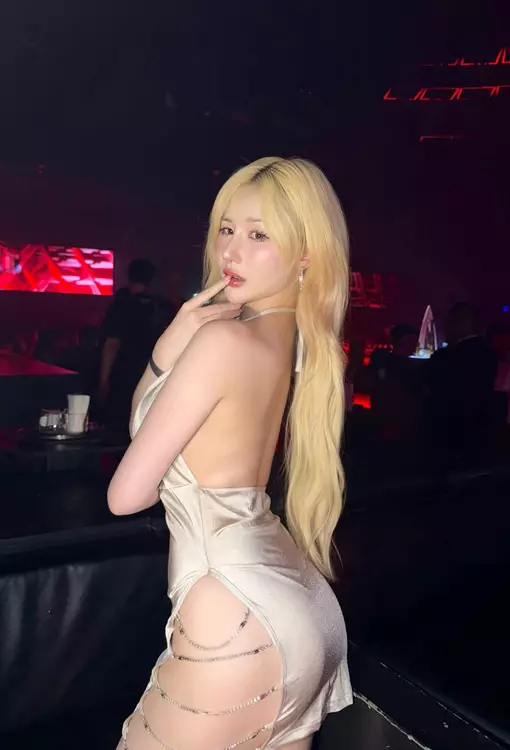 วาร์ปช่องทางติดตามของน้องเอแคร์ แซ่บ ลีลาเด็ด