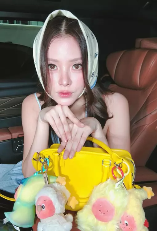 ประวัติส่วนตัวของ ใบเฟิร์น พิมพ์ชนก