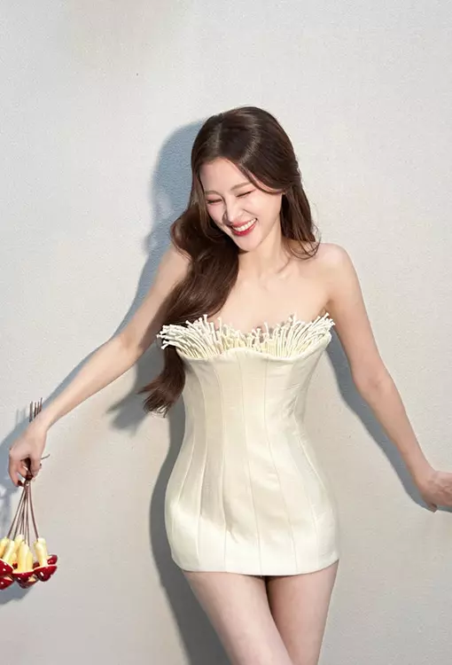 ชีวิตในวงการ ใบเฟิร์น พิมพ์ชนก