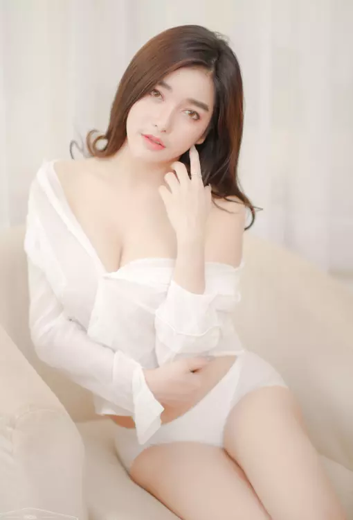 ประวัติส่วนตัวของ ใบเฟิร์น กุลธาดา