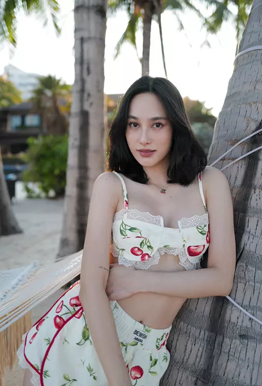 ชีวิตในวงการของ นาว ทิสานาฏ