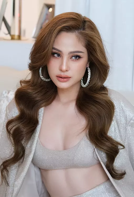 ขวัญ อุษามณี